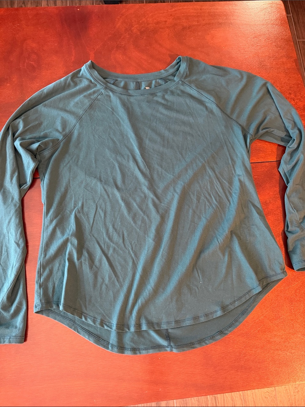 all in motion Women's Long-Sleeve Crewneck performance Shirt in forest Green